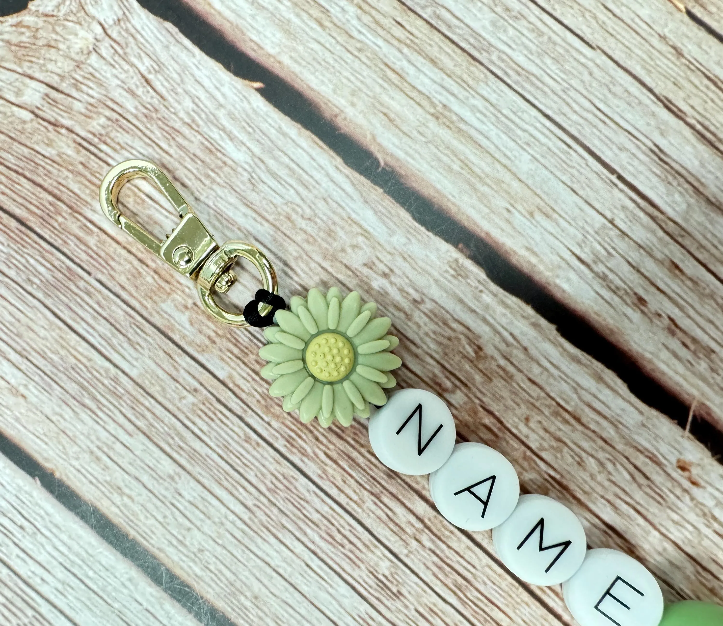 Customizable  Name Keychain - Daisy Bead & Silicone Letter Personalized Key Ring
